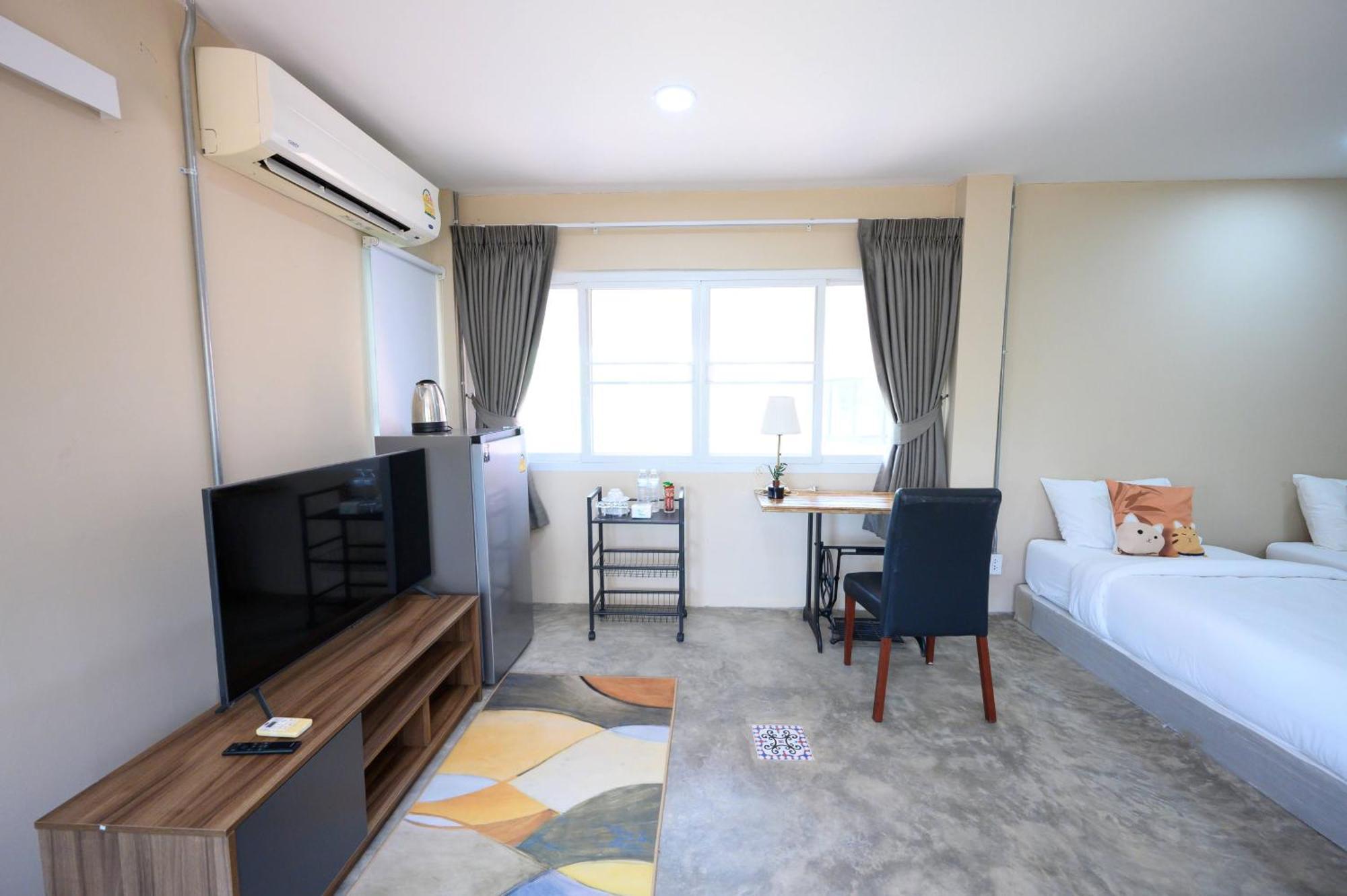 Busaya Resort Nakhon Pathom Bagian luar foto